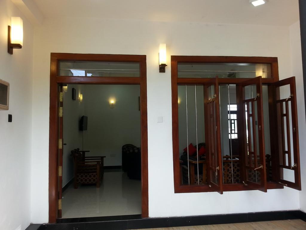 Villa River View Алутгама Екстериор снимка