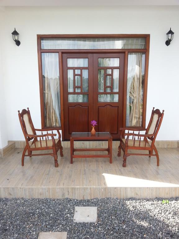 Villa River View Алутгама Екстериор снимка