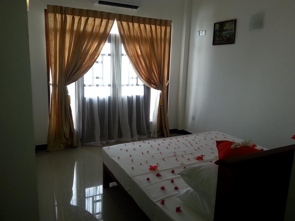 Villa River View Алутгама Екстериор снимка